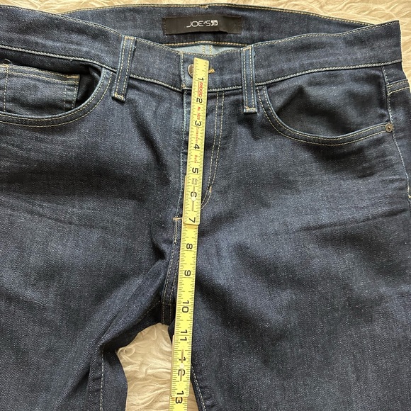 Men’s Joe’s Jeans Classic Jeans in Dark Blue Wash Professionally Shortened - Picture 15 of 16